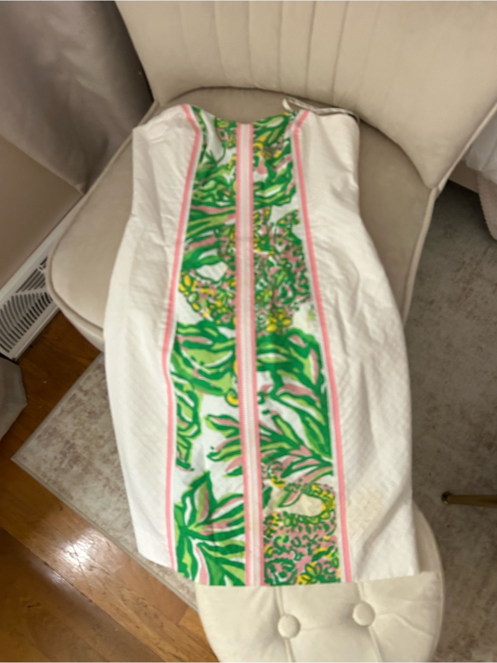 Lilly Pulitzer dress size 0
Like new